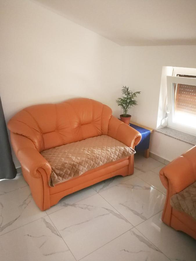 דירות Sežana Hisa Idej מראה חיצוני תמונה